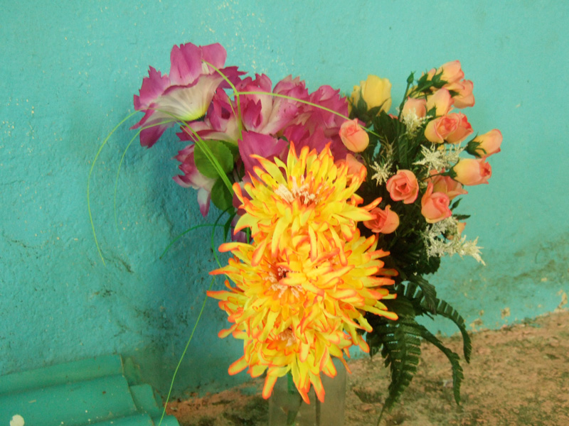 flowers in the chapelle