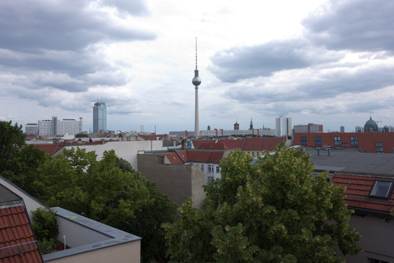 ベルリンで部屋探し４（テレビ塔の見える部屋）：Dachterrasse。ミッテ Zehdenicker Straße 16