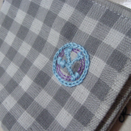 hand embroidered handkerchief・手刺繍ハンカチ